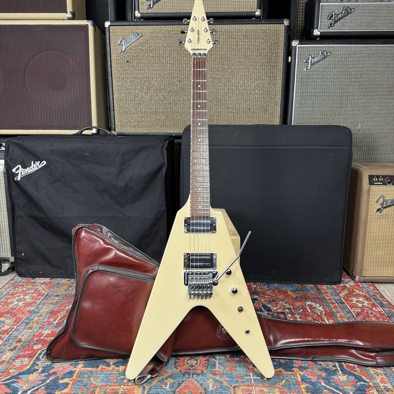 Fernandes Flying V Model BSV-70 Short Scale Heavy Metal Version – 1985