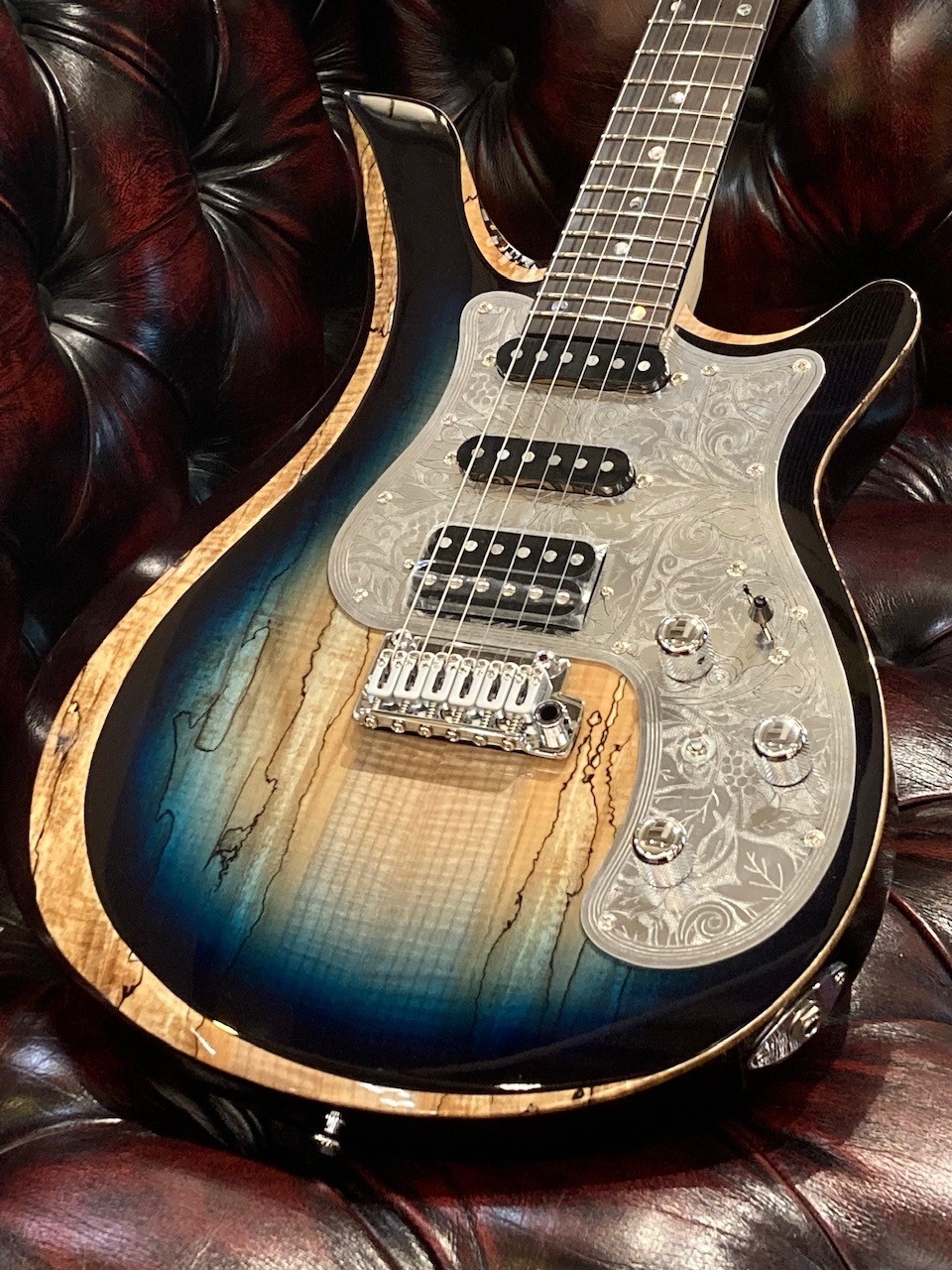 Astrum Guitars Aries Metal SSH Piezo Spalted -Natural to Blue Burst-