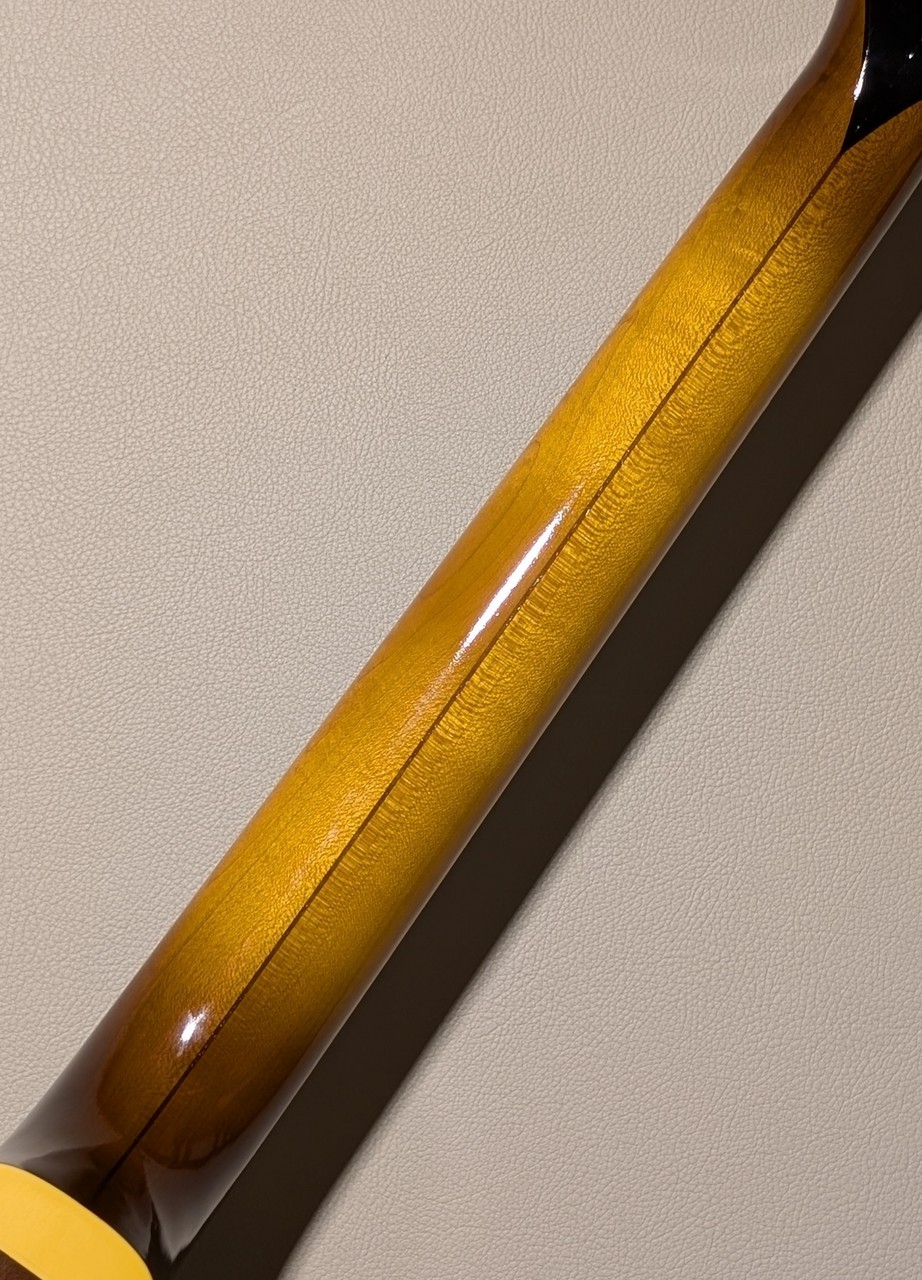 KING SNAKE Two Bone -Dirty Sunburst – #GG1jh