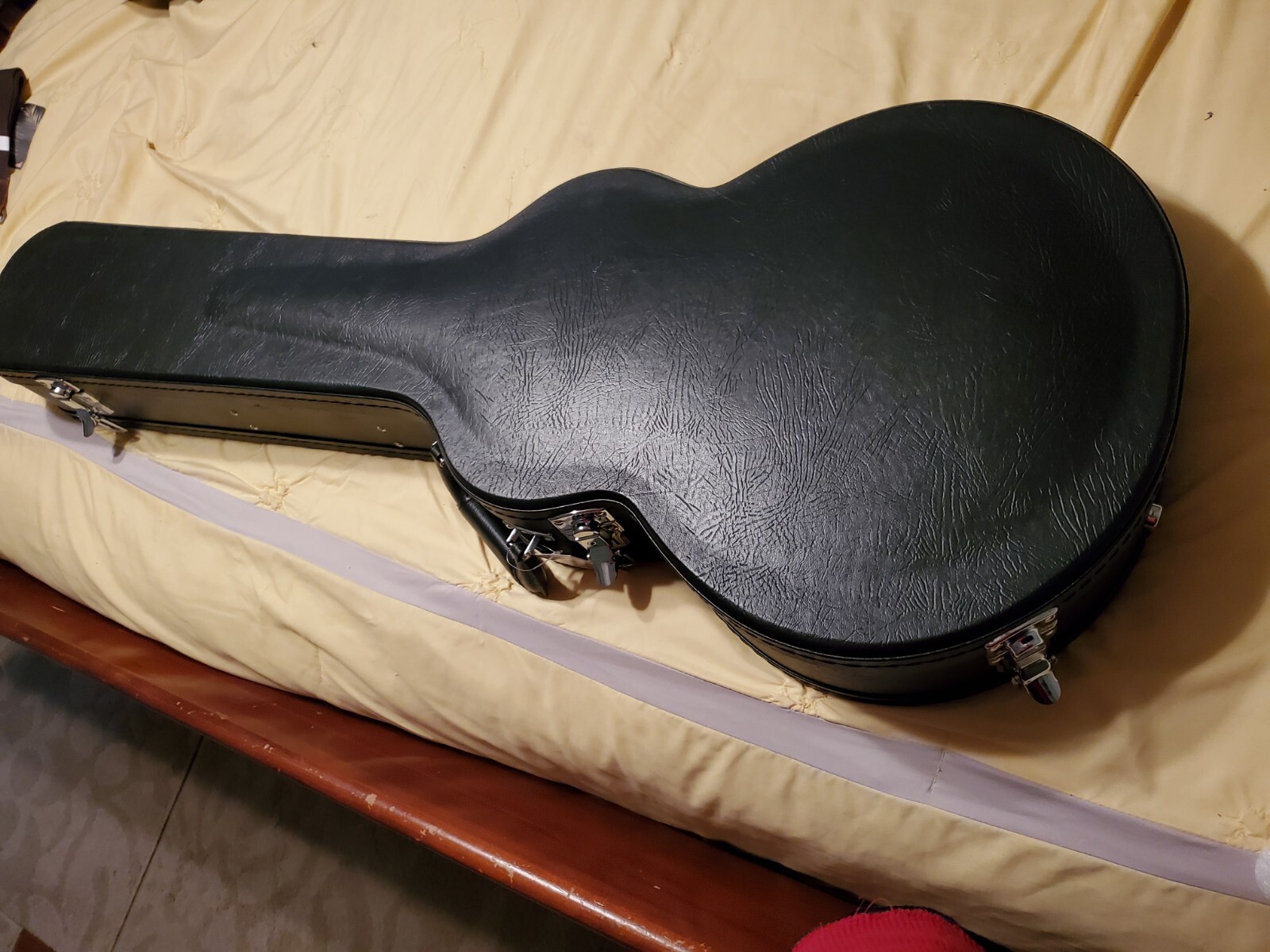 Epiphone Les Paul Traditional Pro WornPacific Blu Hard case Excellent Condition