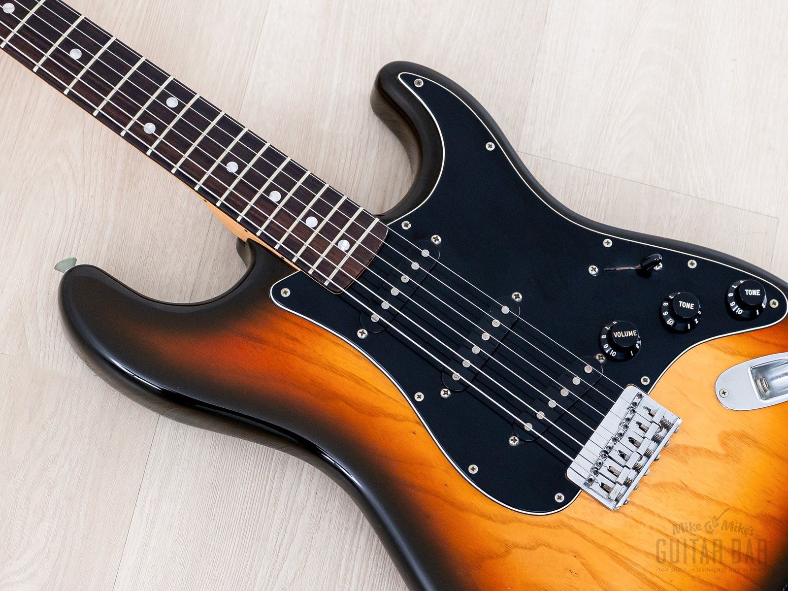 1980 Fender Stratocaster Hardtail Vintage Guitar Sunburst, 100% Original w/ Case