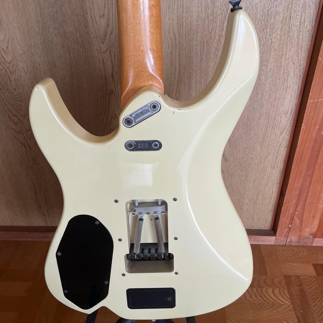 YAMAHA RGX 820J Electric Guitar USED