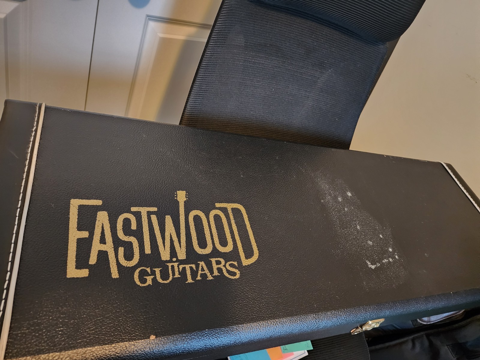 Eastwood HIGH FLYER , Solid Body 6-String RH Electric Guitar+Case