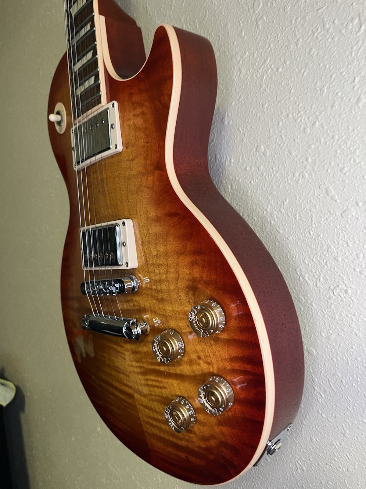 Gibson Les Paul Standard 2014 120th Anniversary Heritage Cherry Flame Top Guitar