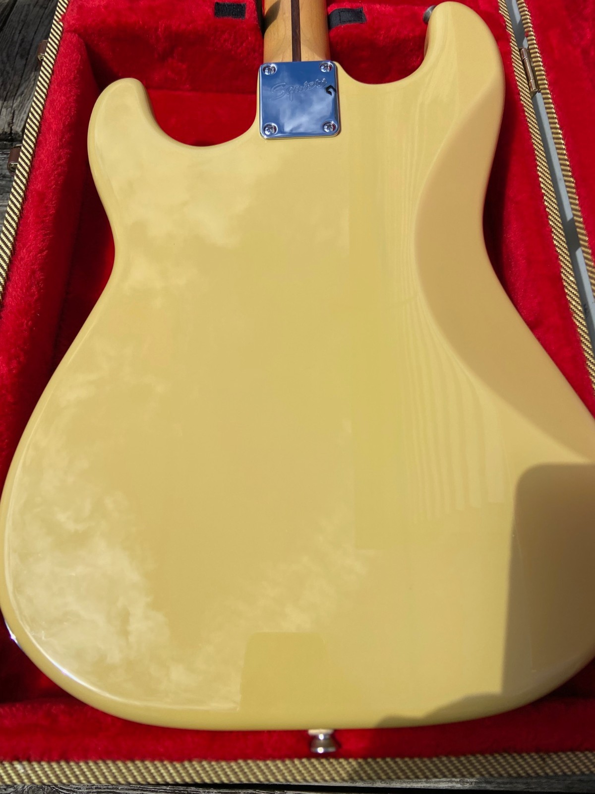 Squier ’51 Butterscotch Electric Guitar W/Case – Maple Cap – NEAR MINT