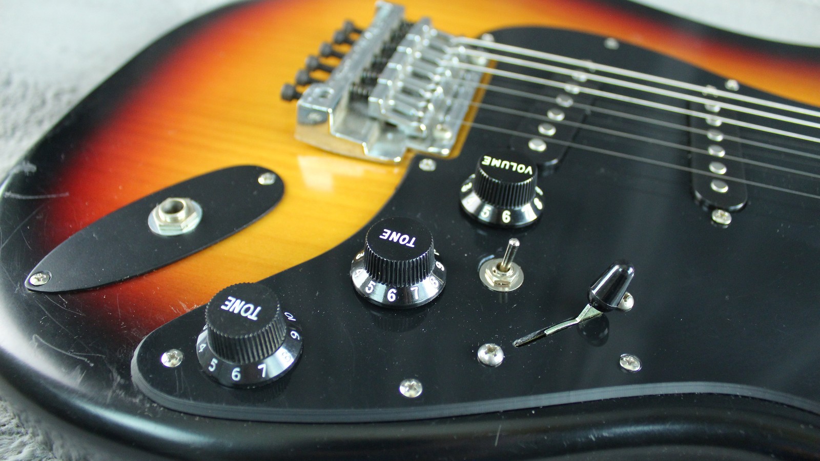 Fernandes/Burny S-Style – Tobacco Burst Japan Floyd Rose Style