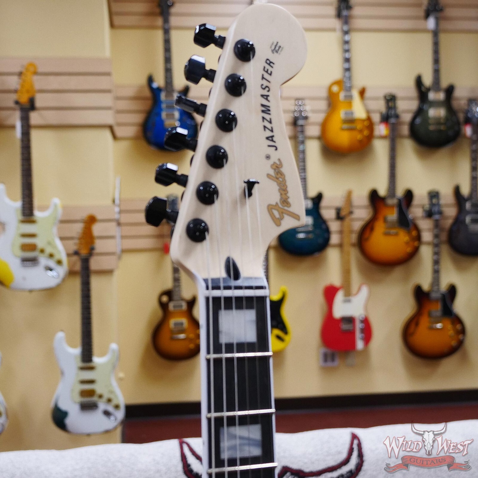 Fender Jim Root Jazzmaster V4 Ebony Fingerboard Flat White