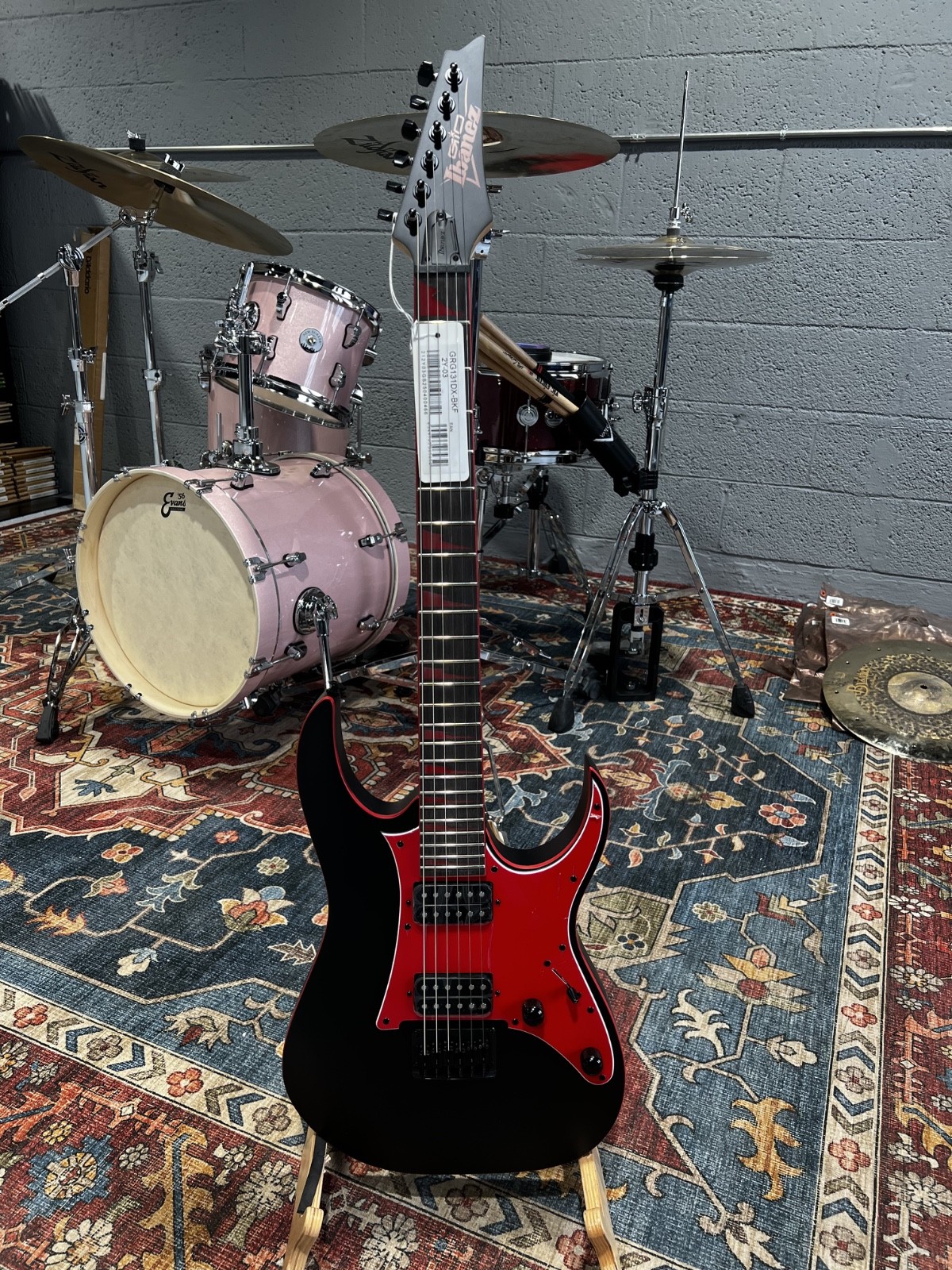 Ibanez GRG131DX-BKF Gio with Purpleheart Fretboard – Black Flat