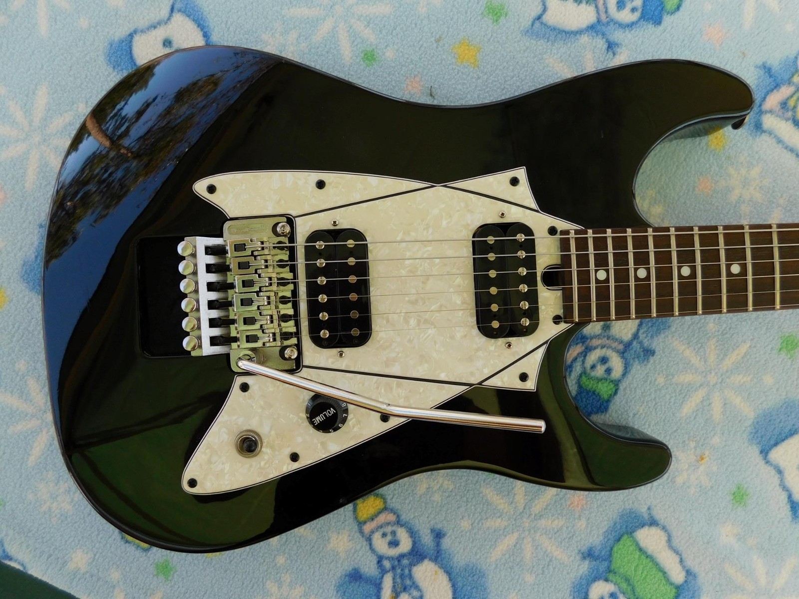 Floyd Rose Discovery, Hot Pickups, Floyd Rose II, Has Chip, Still Cool