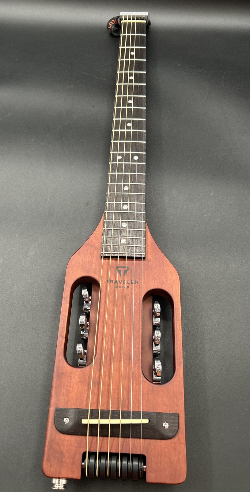 TRAVELER GUITAR ULTRA-LIGHT, Electric Acoustic, antique brown