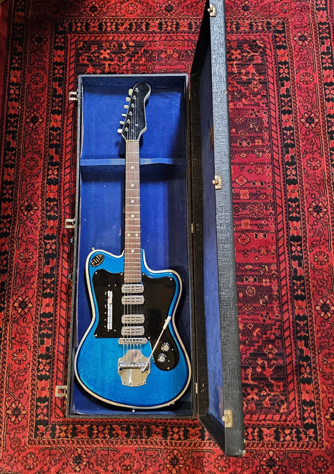 1963 Crucianelli Elite Model 40-V Blue Sparkle