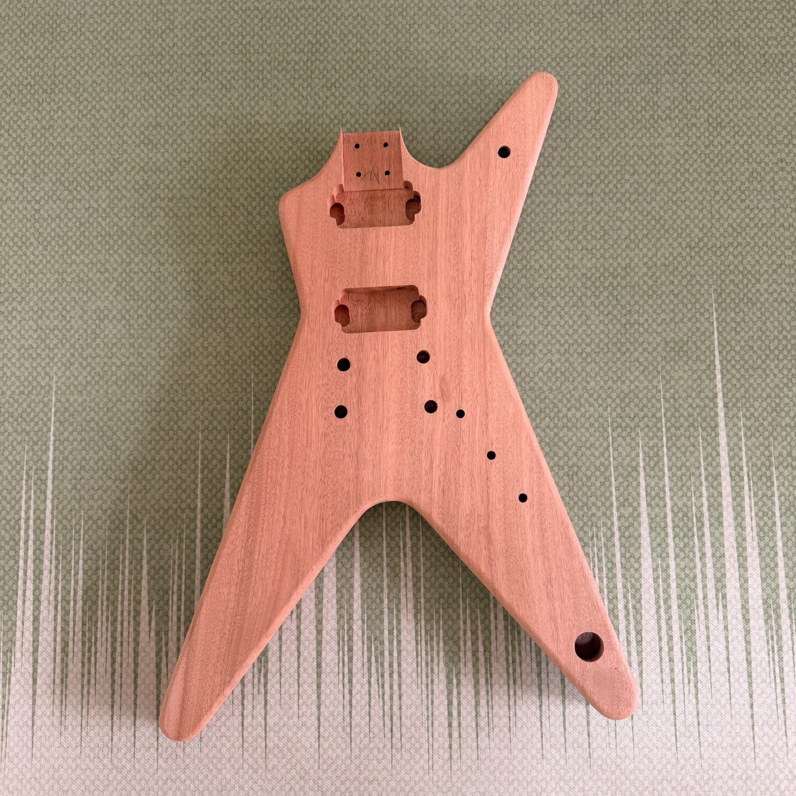 DIY Dean Electric Guitar Kit Mahogany Body Maple fretboard BK part bolt on 22F