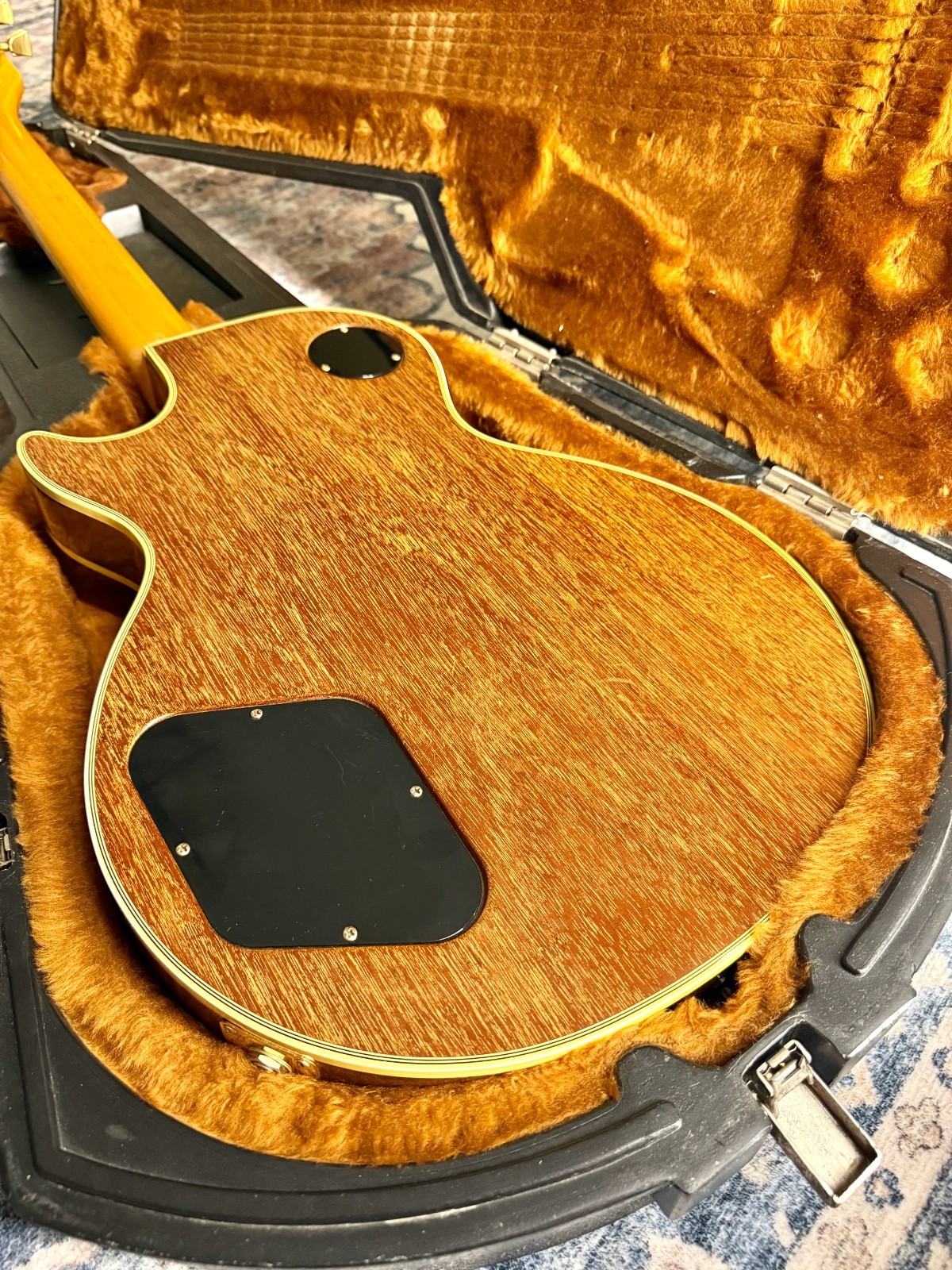 1982 Gibson Les Paul Custom “BLONDE BEAUTY” Natural Finish + GOLD Plush Chainsaw