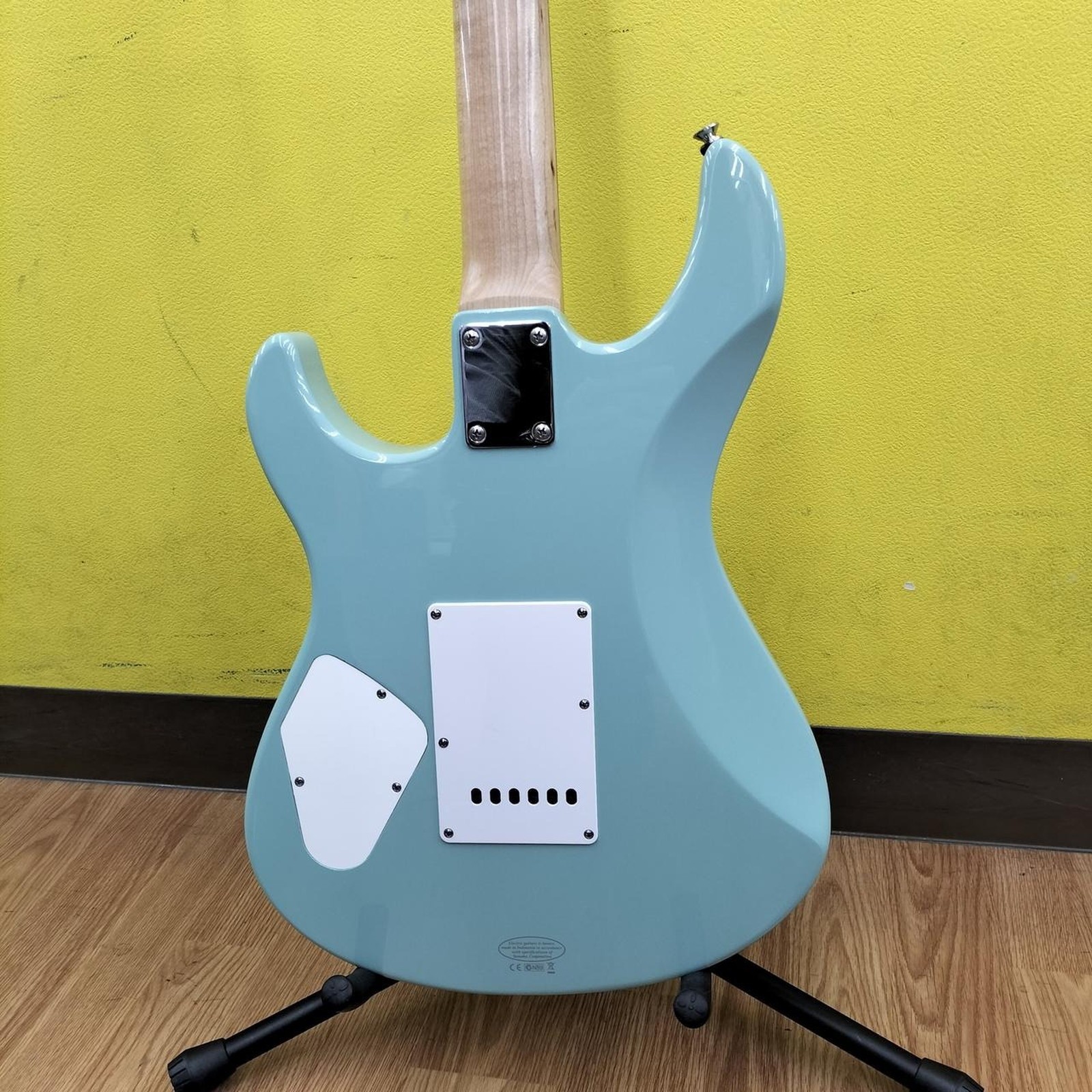 YAMAHA PAC112V Used Alder body Maple neck Rosewood fingerboard Sonic Blue