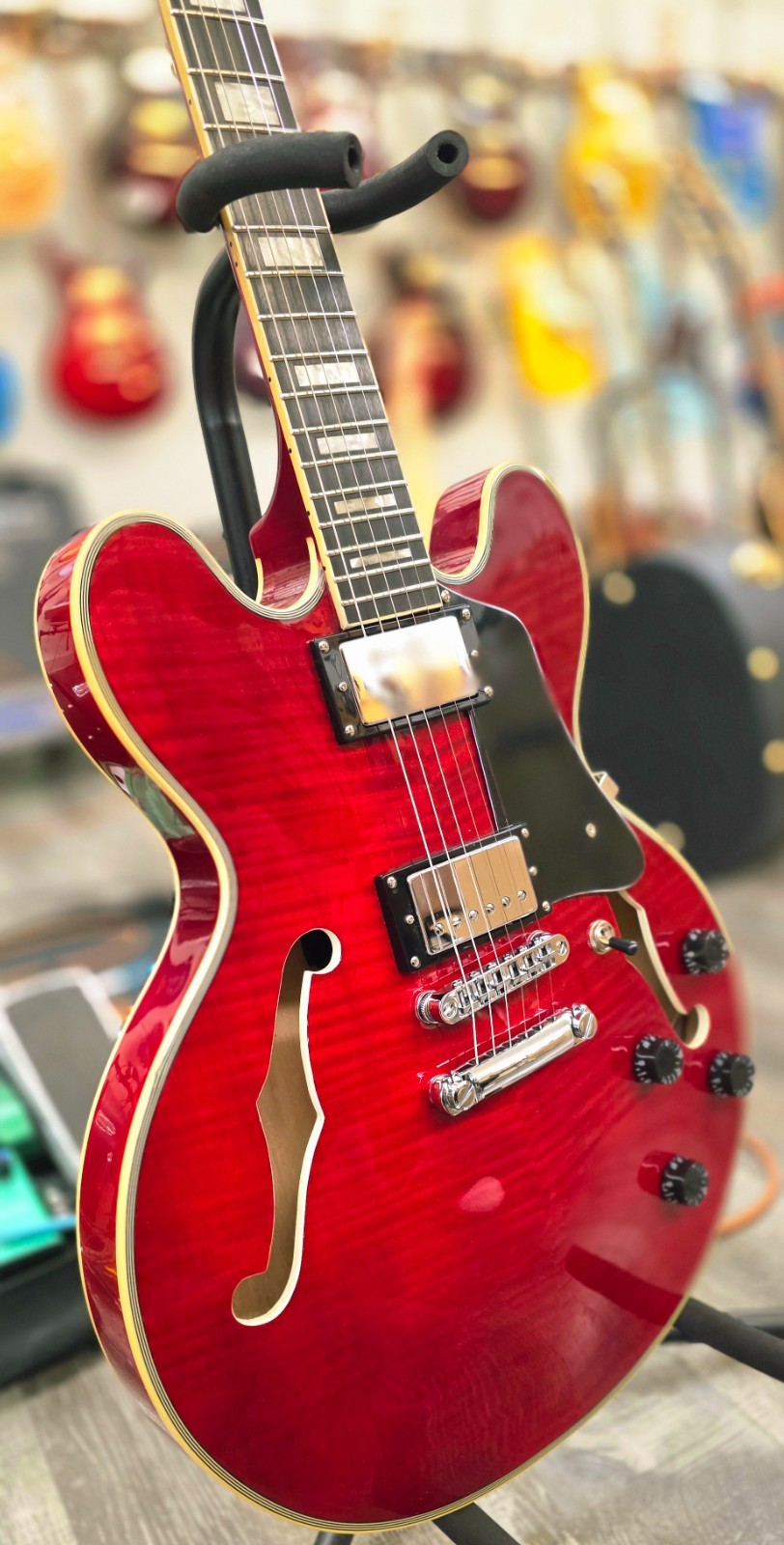 Aio wolf KSA50 2025 – Wine Red Electric Guitar Semi-Hollow Body