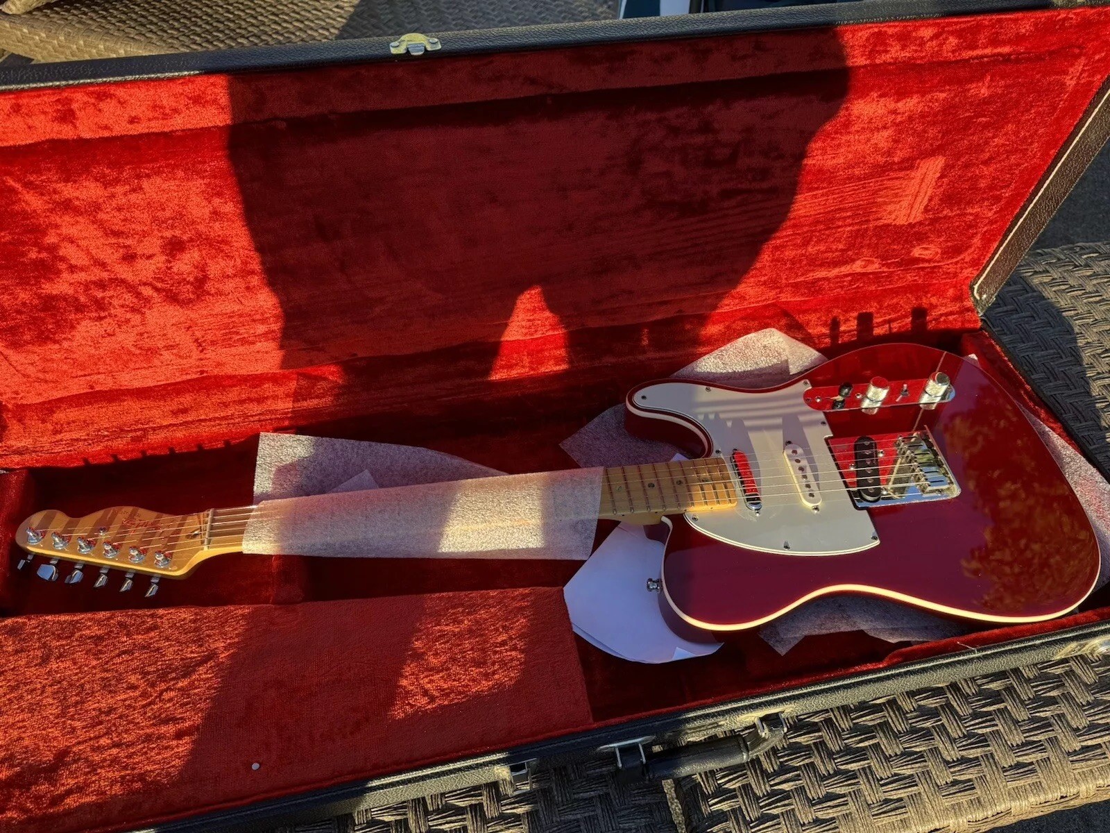 Fender American Deluxe Telecaster (3-pickup) 1998 – Crimson Red Transparent