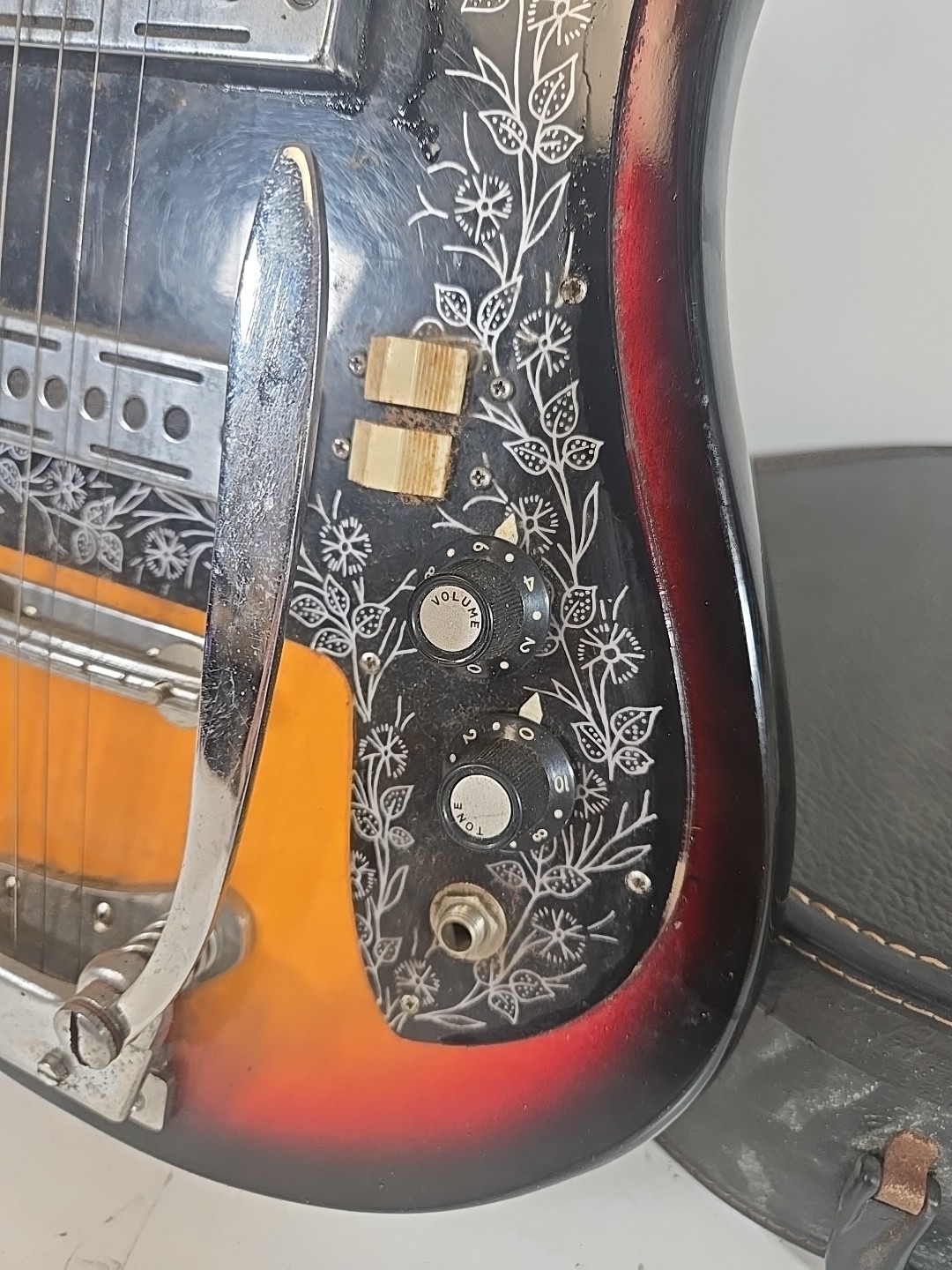 Vintage 1960s Teisco E-110 Tulip Sunburst Solid 6 String Electric Guitar Japan