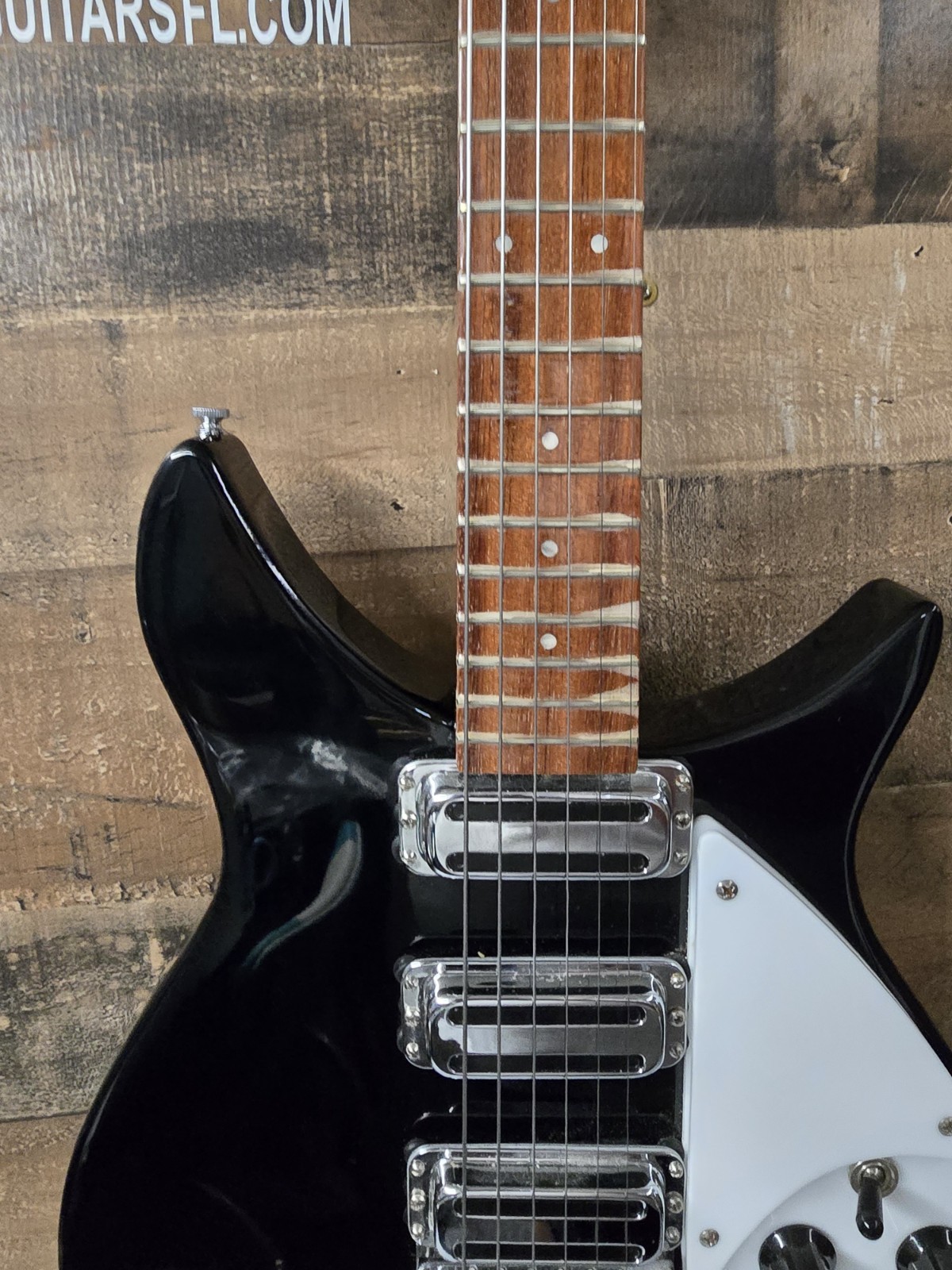 2019 Rickenbacker 350 V63 Jet Glo , 3 Pickup, Semi-Hollow w/ Ohsc