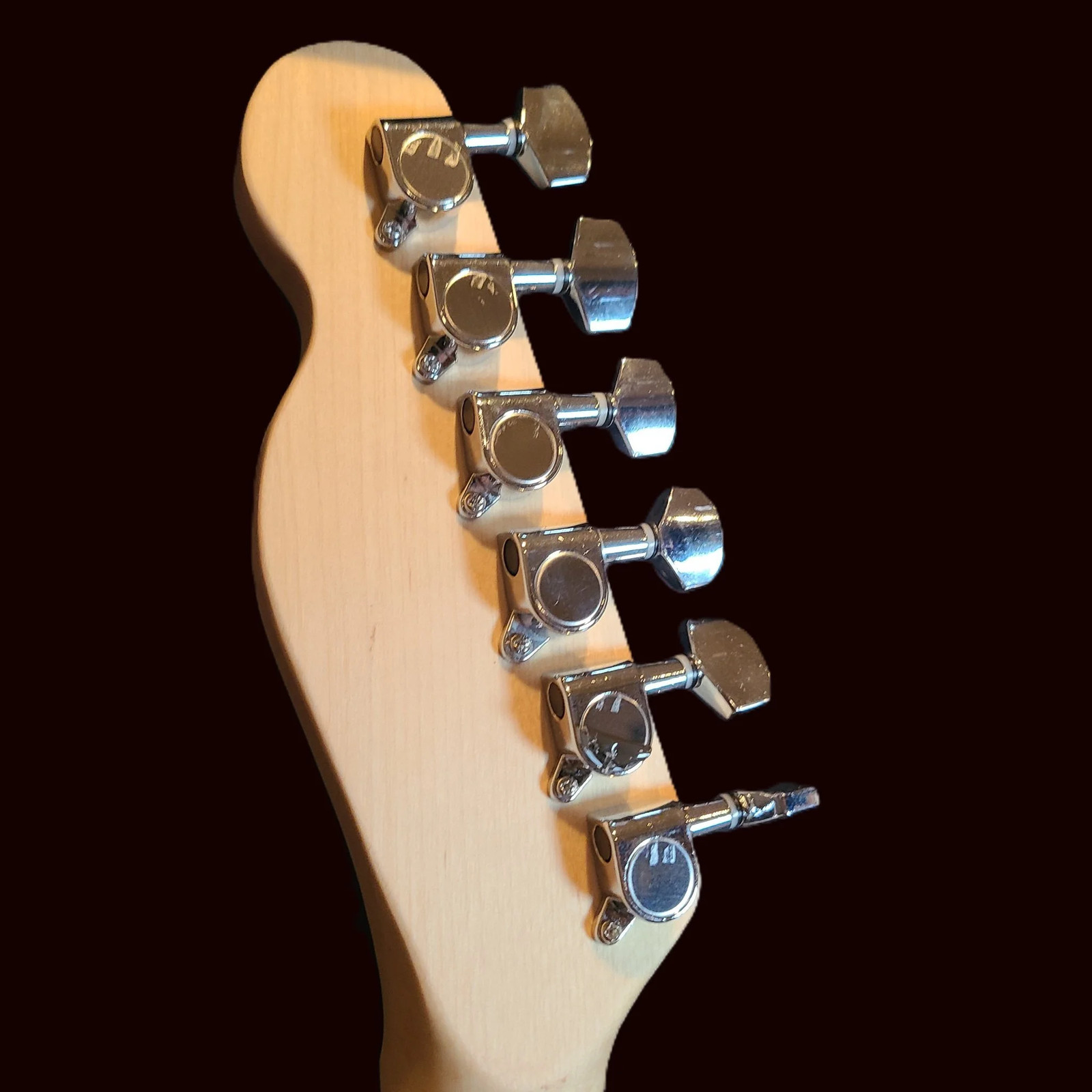 Telecaster Black White Pearlized Modern Saddle Closed Tuners Rosewood Neck