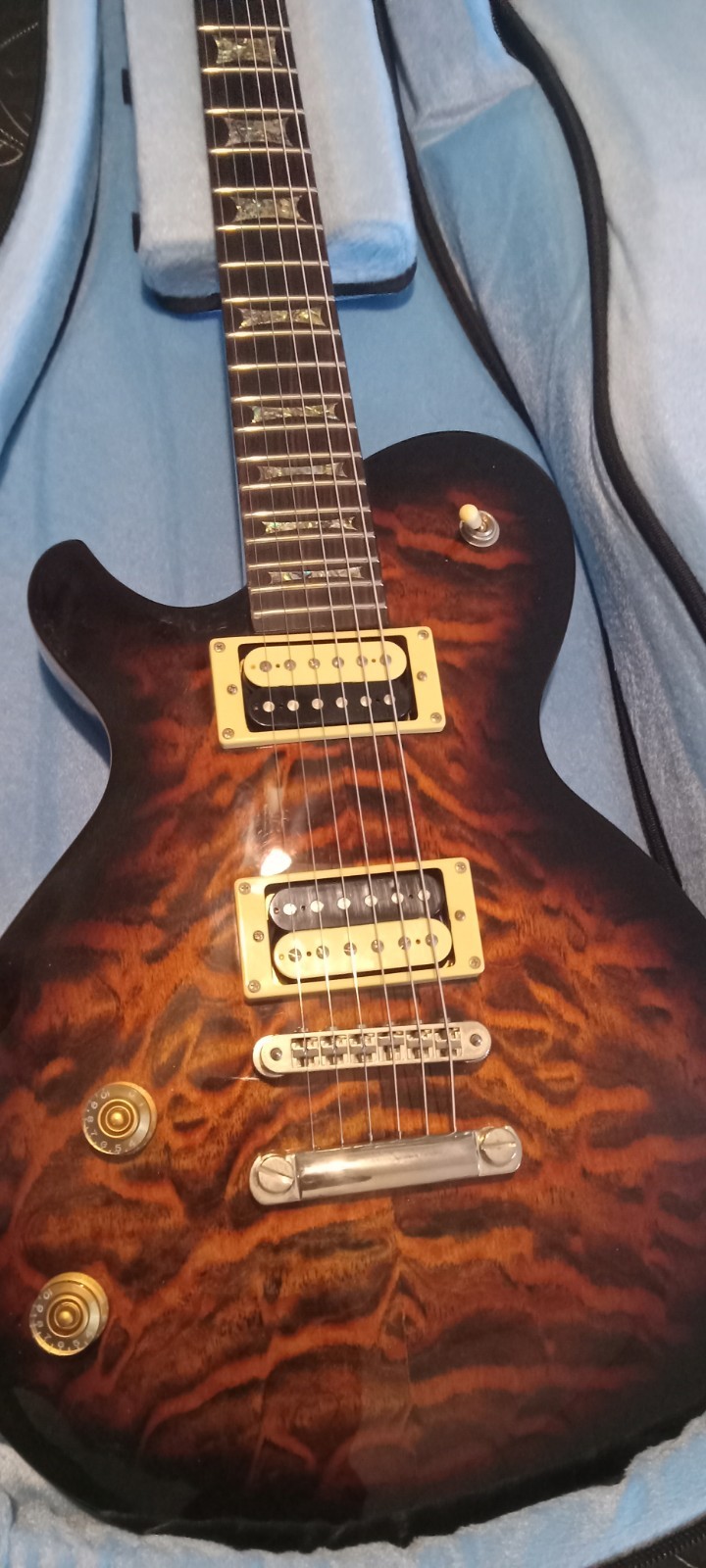 Dean EVO TIGER EYE Burst Left Handed Electric Guitar.