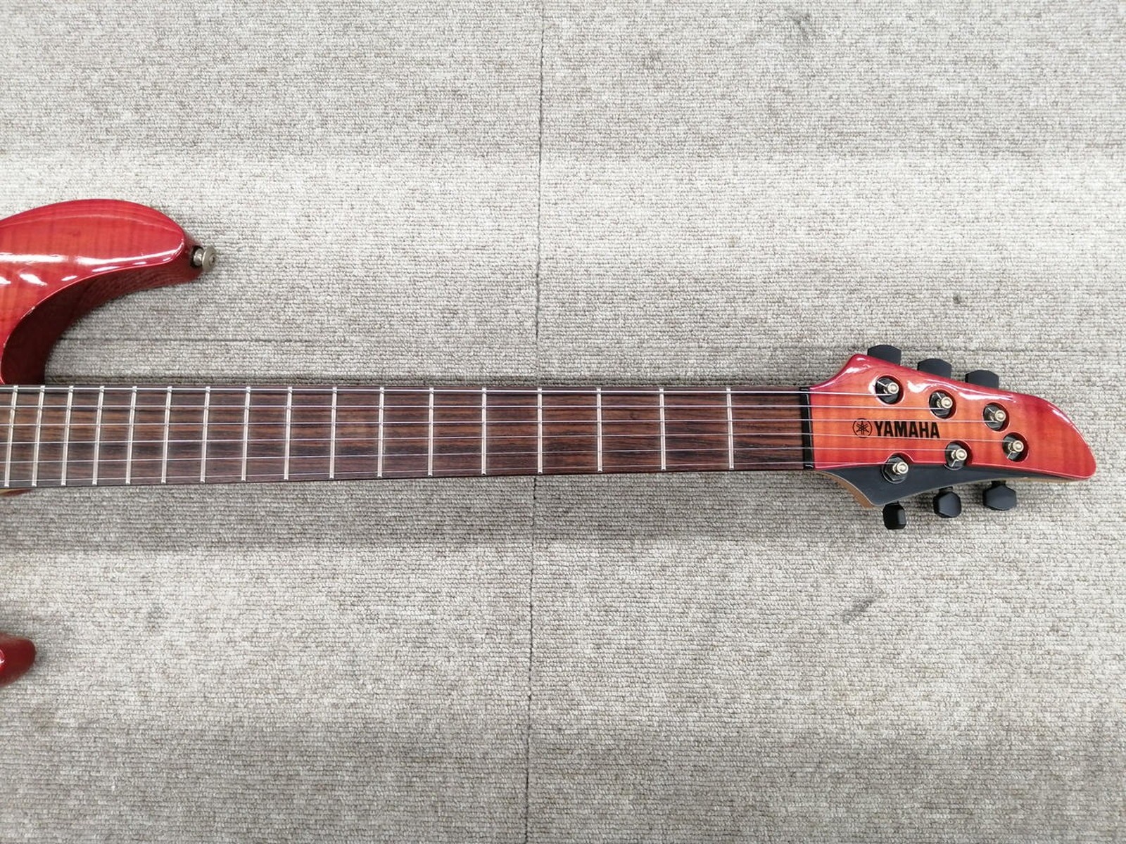 YAMAHA RGX820Z Used Alder body Maple neck Rosewood fingerboard Red