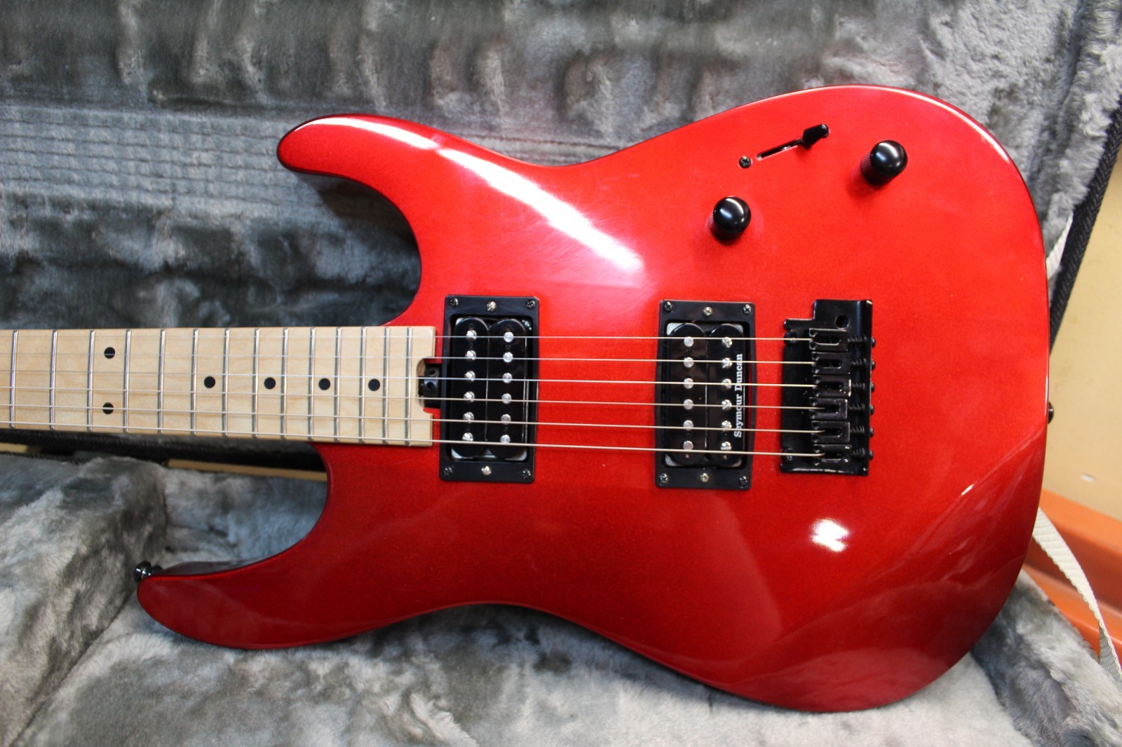 Used Charvel Pro-Mod San Dimas Style 1 HH RW – glitter red W/Hardcase