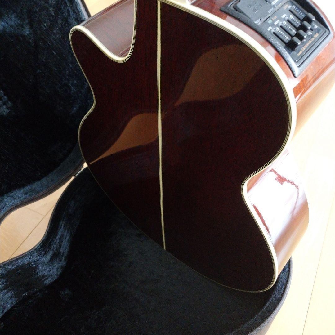 takamine acoustic guitar