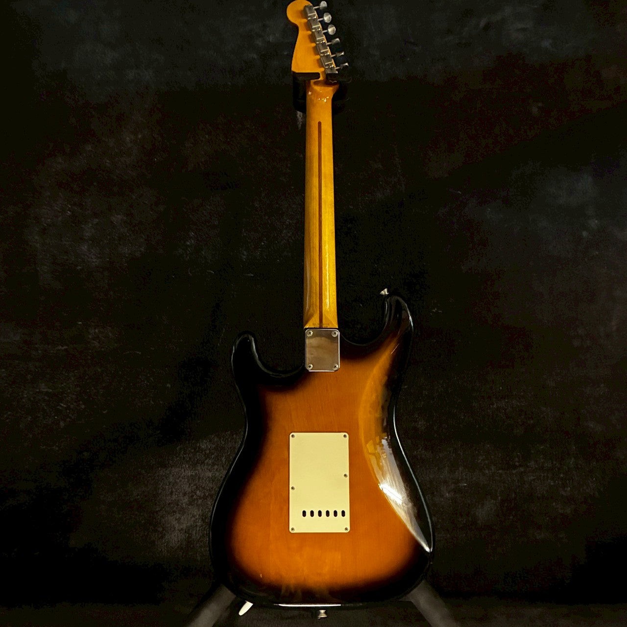 Fender Japan ST-57 2tone Sunburst Alder body【3.72kg】