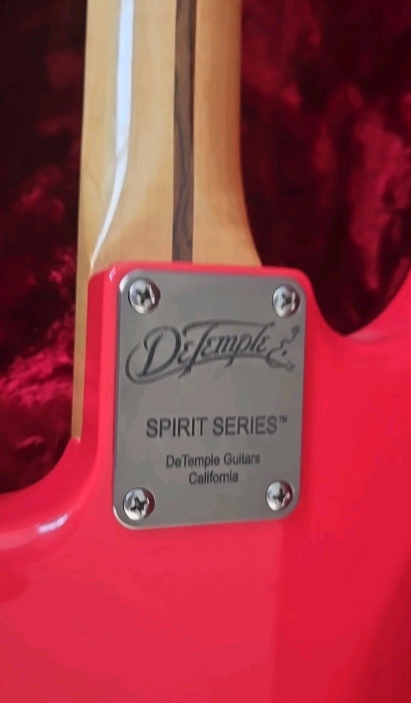 DeTemple Spirit Series ’56 Stratocaster Electric Guitar 2011 Fiesta Red W/ Case