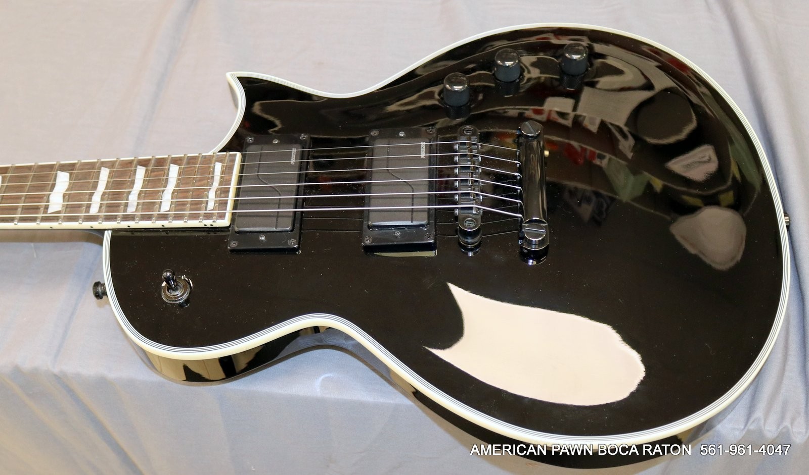 ESP LTD EC-1000 Deluxe Electric Guitar Black Active Fluence Pickups Hard case