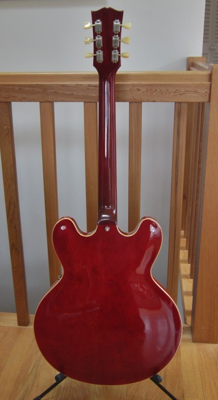 Gibson ES-330 ’59 reissue w/factory Bigsby