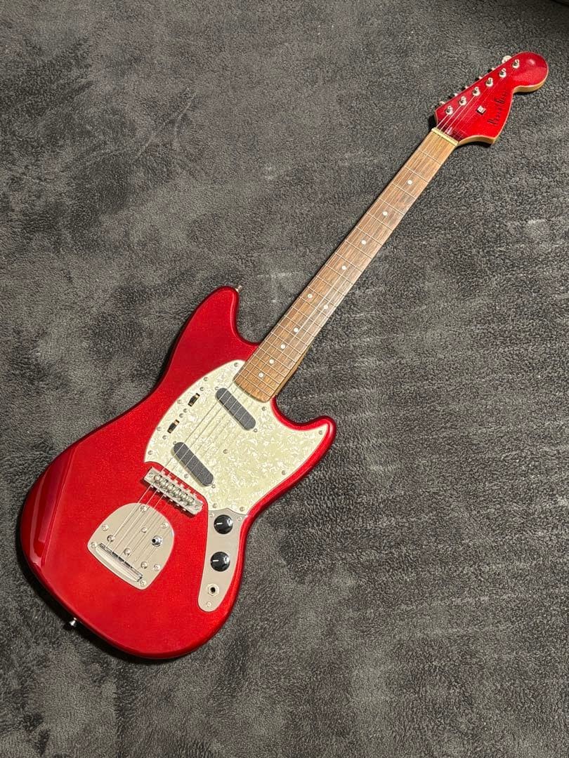 Photogenic Mustang Type MG-200 Candy Apple Red Guitar