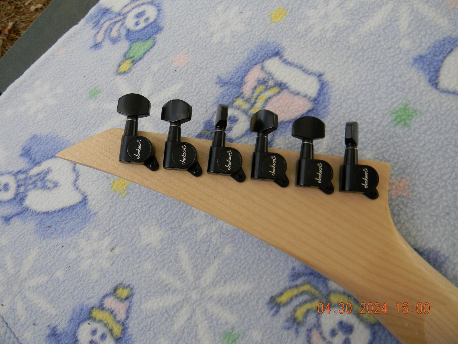 Jackson JS12,Hot Black/White Zebra Humbuckers,Coil Splitting, Black Hardware