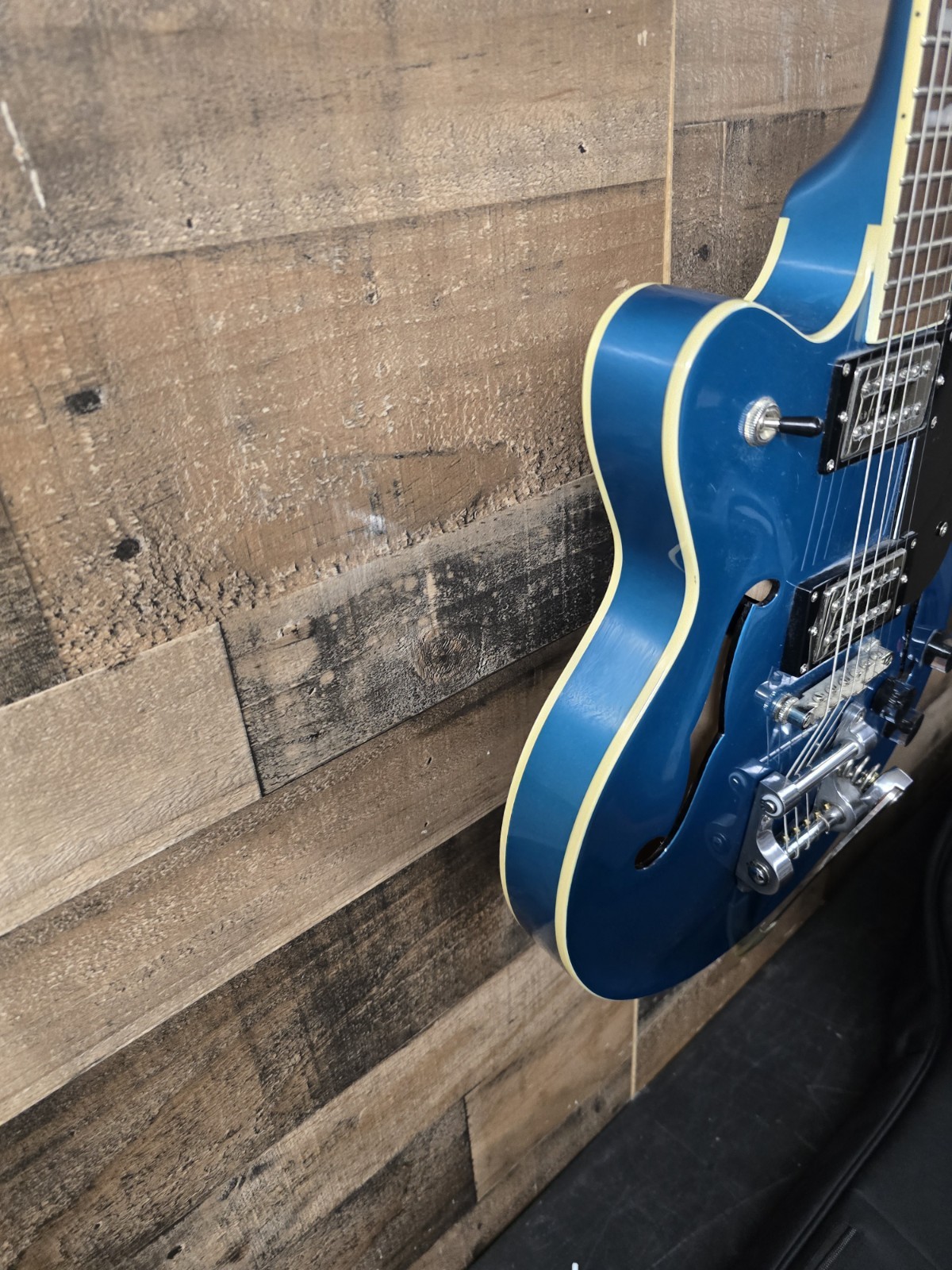 Gretsch G2657T Streamliner Double-Cut Bigsby 6 String Guitar Ocean Turquoise