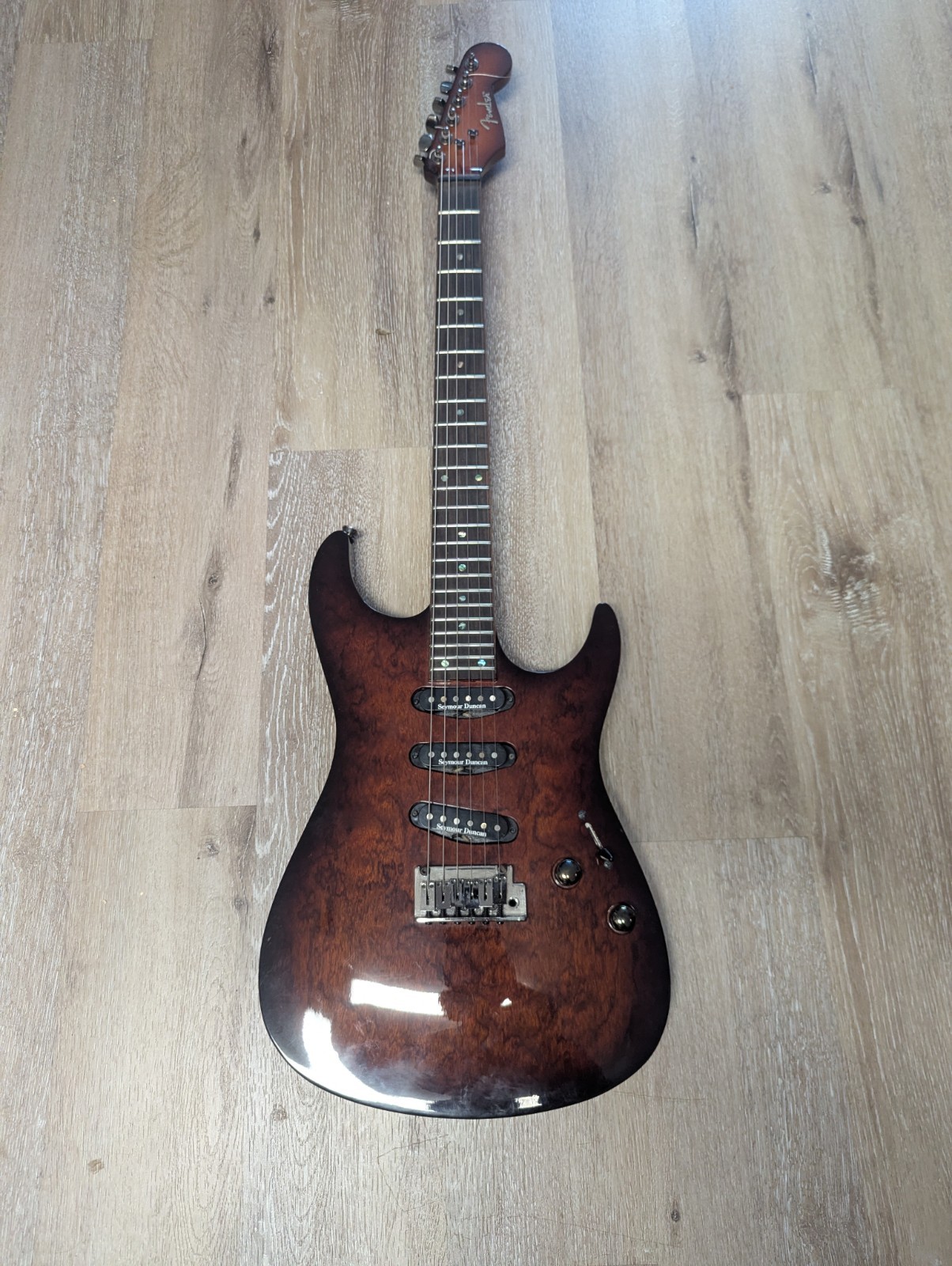 Fender Showmaster QBT Quilt Bubinga Electric Guitar Seymour Duncan