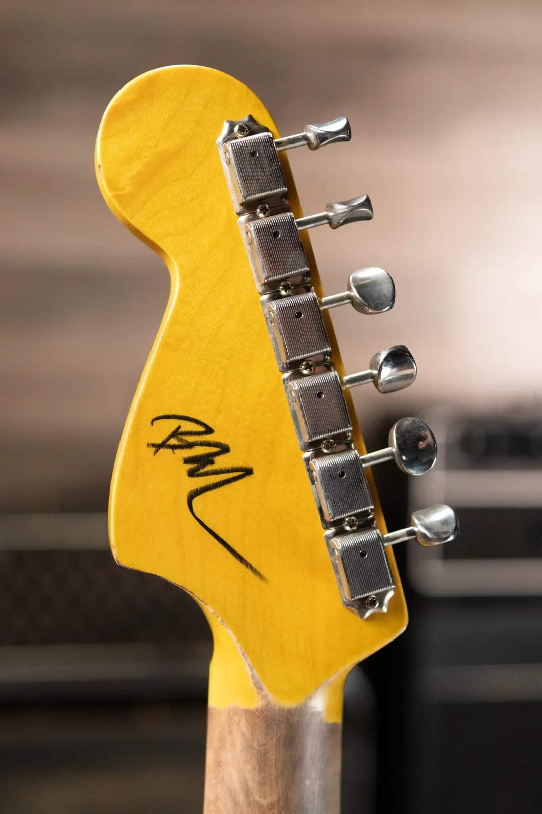 Nash JM-63 Electric Guitar – Candy Tangerine with Hardshell Case