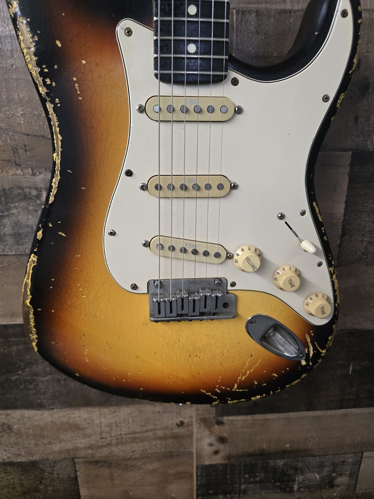 1996 Fender Mjt Relic USA American Standard Stratocaster Guitar w/case