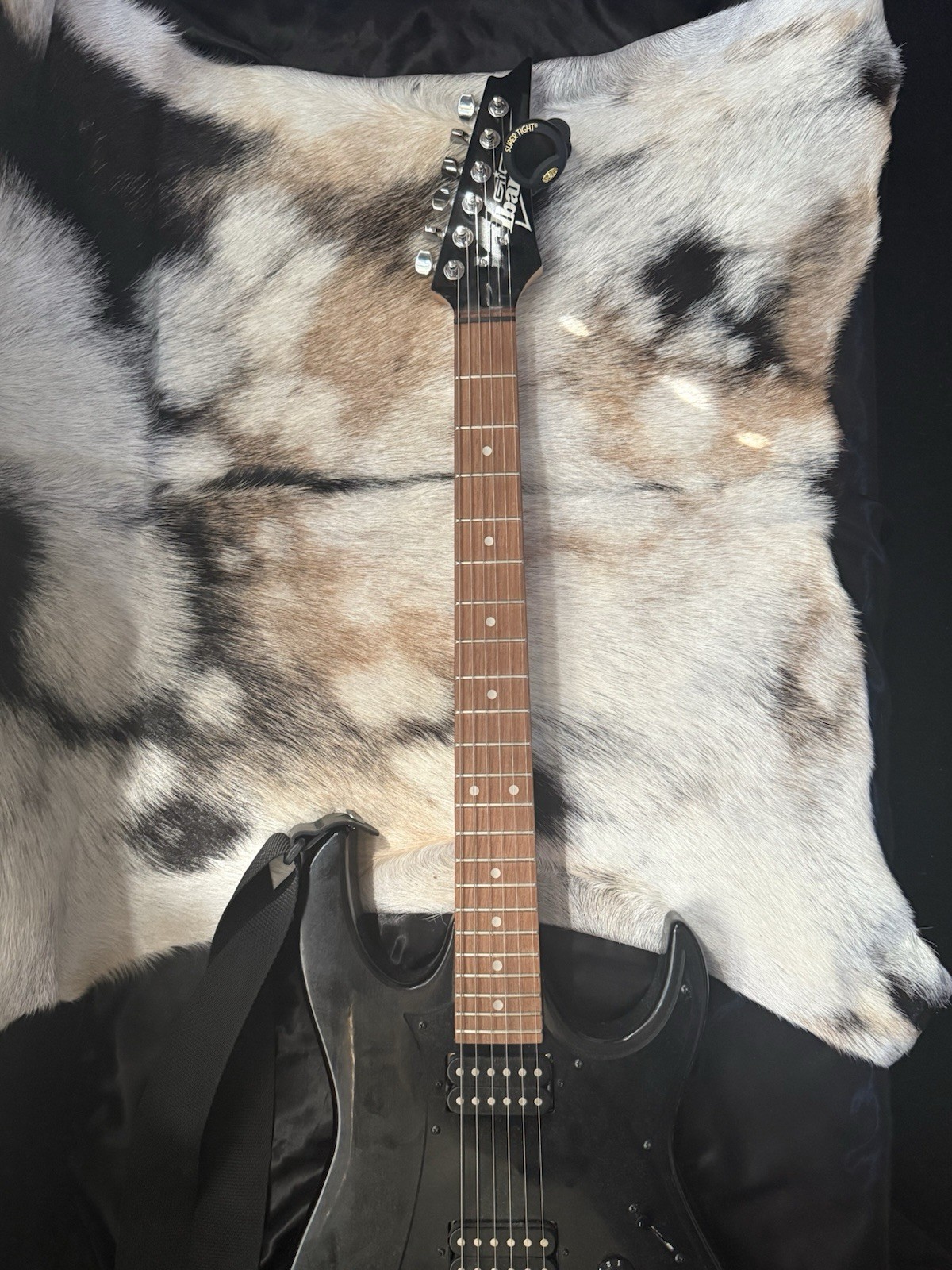 Gio Ibanez Black Electric Guitar 6 String Maple Neck