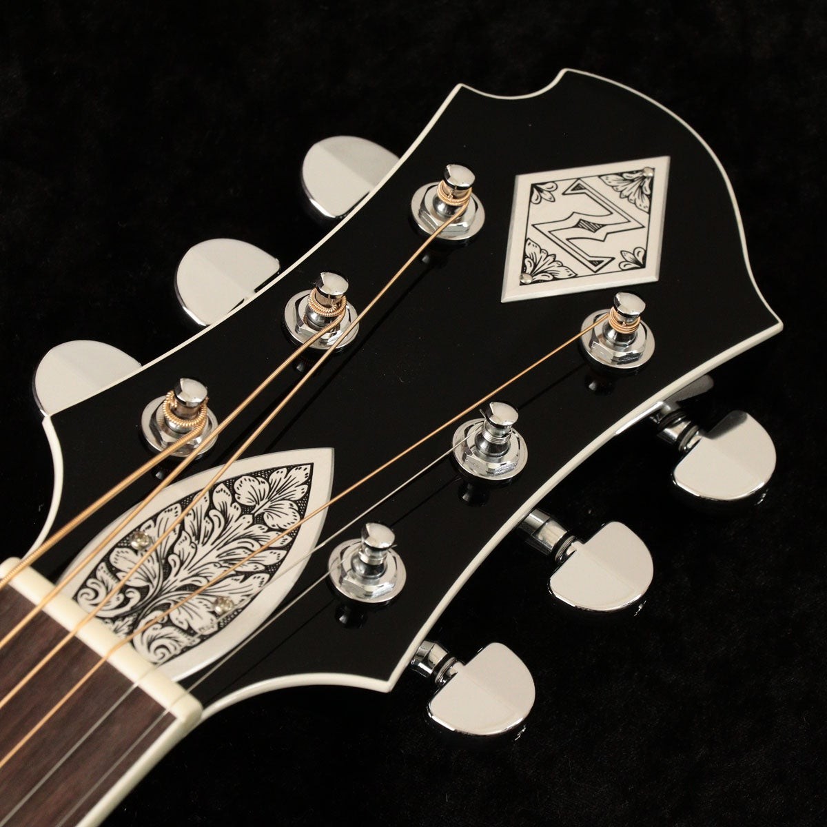 Zemaitis AAJ-2500HPH-E BK Jumbo Acoustic-Electric Guitar Used