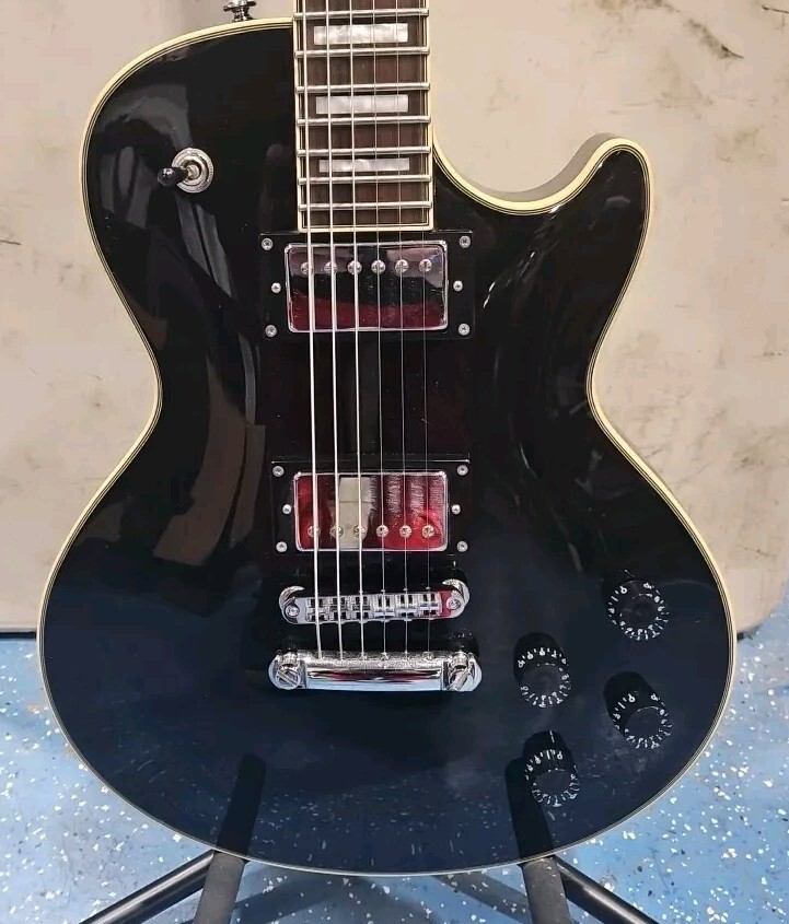 D’Angelico Premier New York Electric Guitar with Soft Case – Black