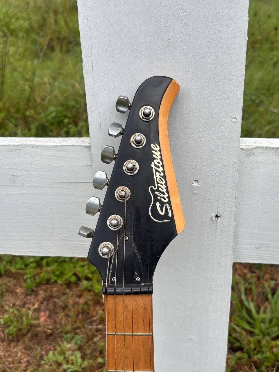 Silvertone SS11 Electric Guitar Missing One String Good Fast Shipping PH9
