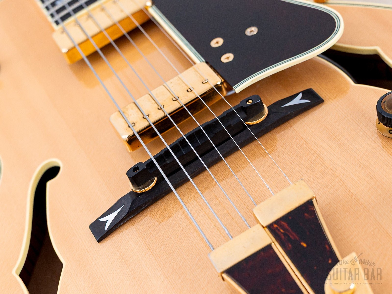 2001 Ibanez George Benson Signature GB10 Archtop Electric Guitar Natural