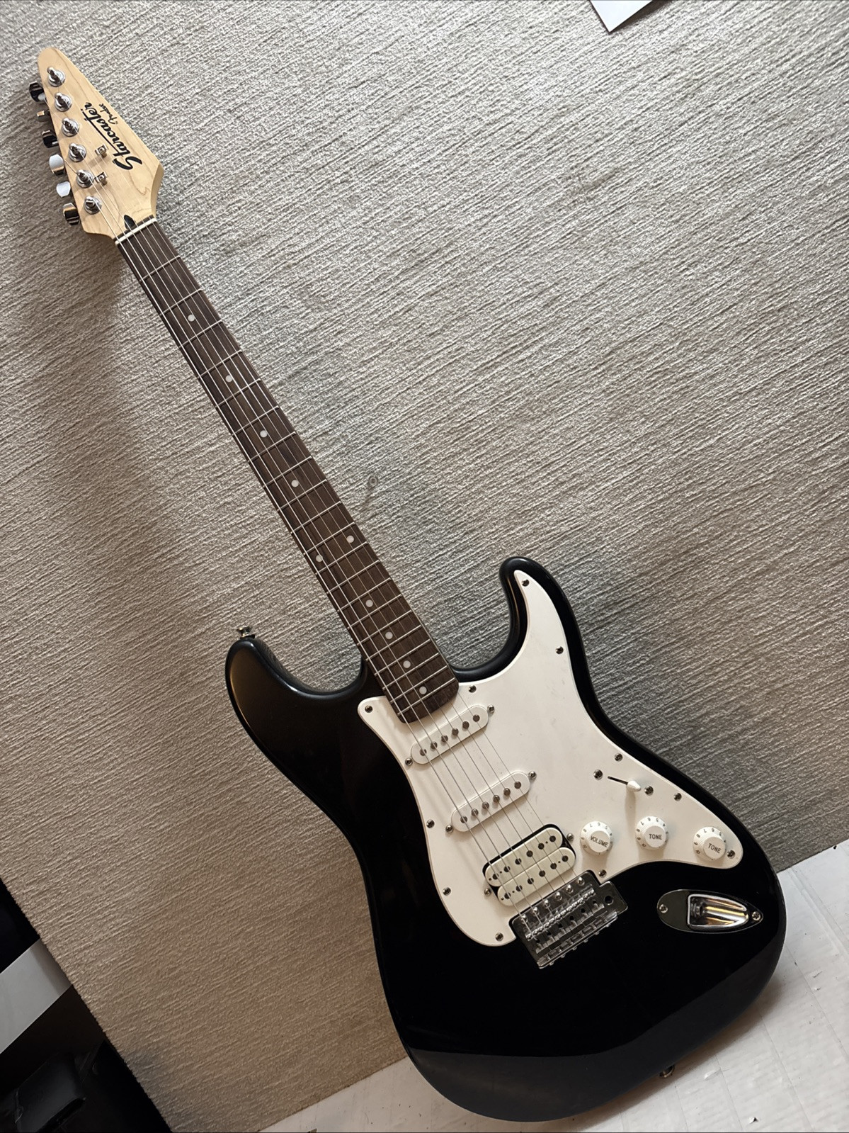 Fender Starcaster Black Electric Guitar S/N IC040706815 Indonesia WORKS EUC