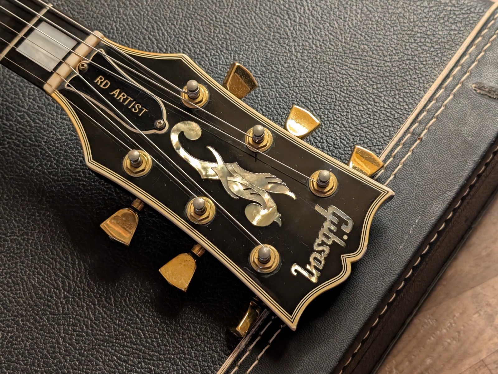 1977 Gibson RD Artist Moog Electric Guitar Vintage Ebony Black W/OHSC NICE!