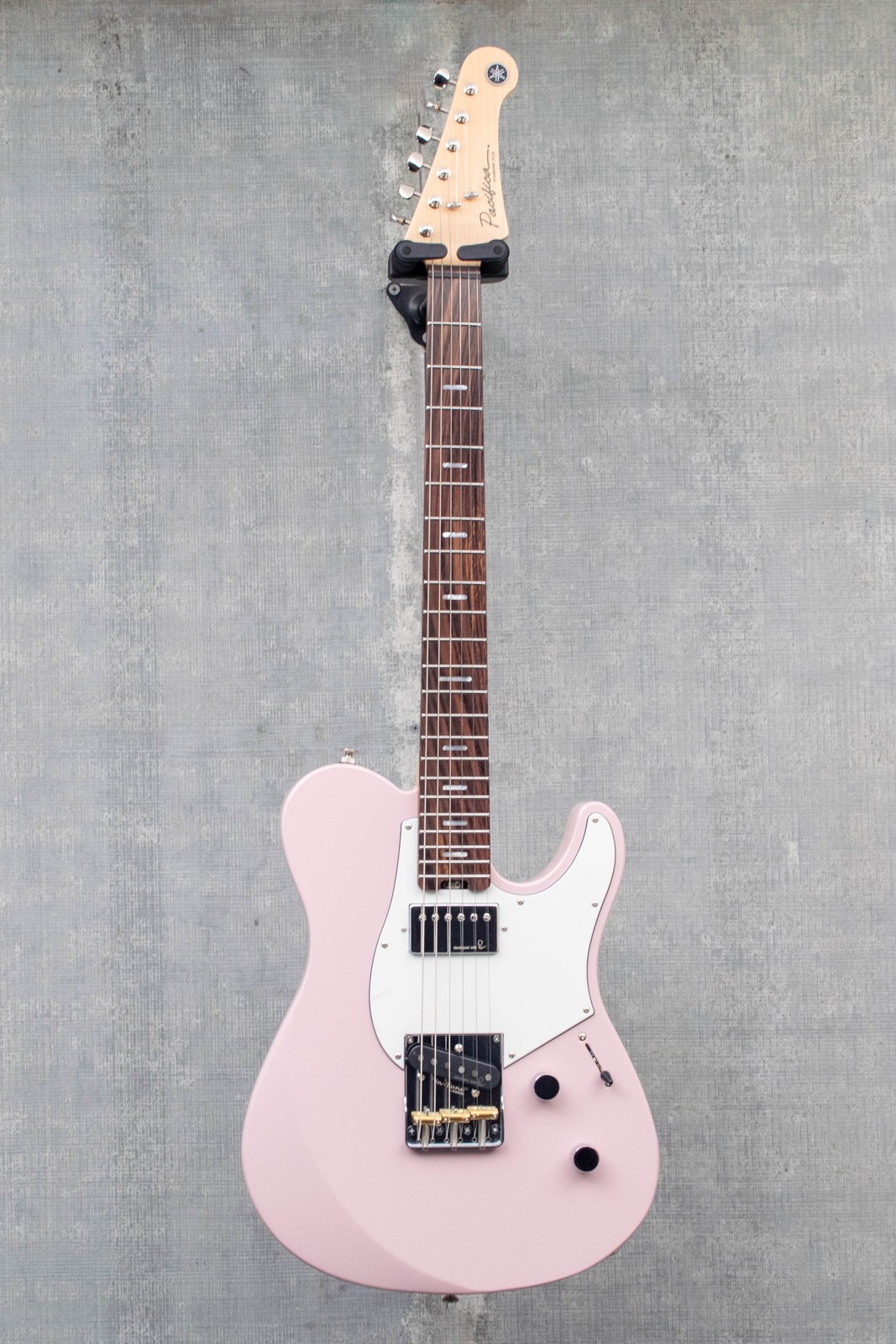 Yamaha PACS+11S ASP Pacifica SC Standard Plus Ash Pink Guitar