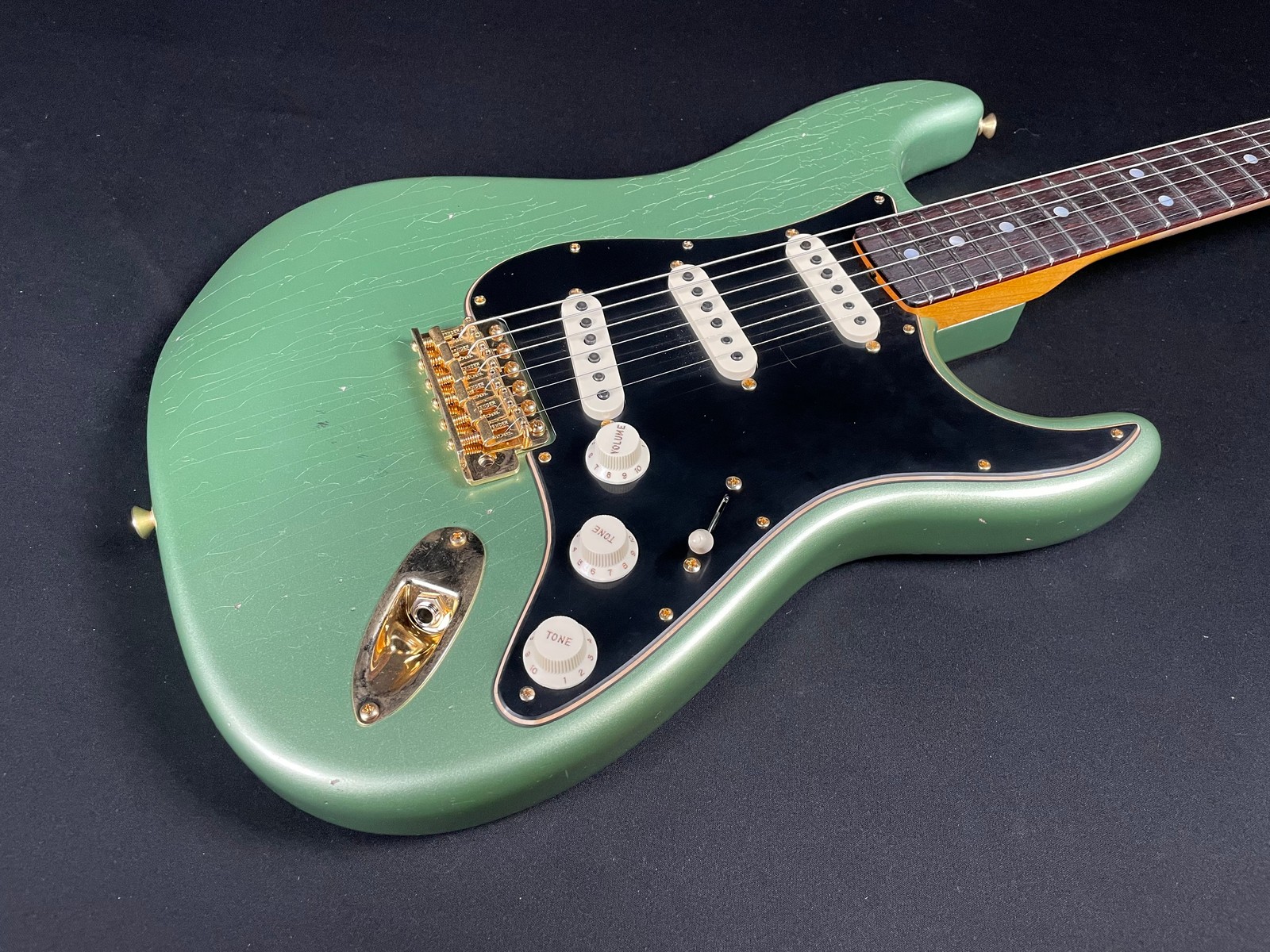 Fender Custom Shop LTD 1965 Dual-Mag Stratocaster – Aged Sage Green Metallic