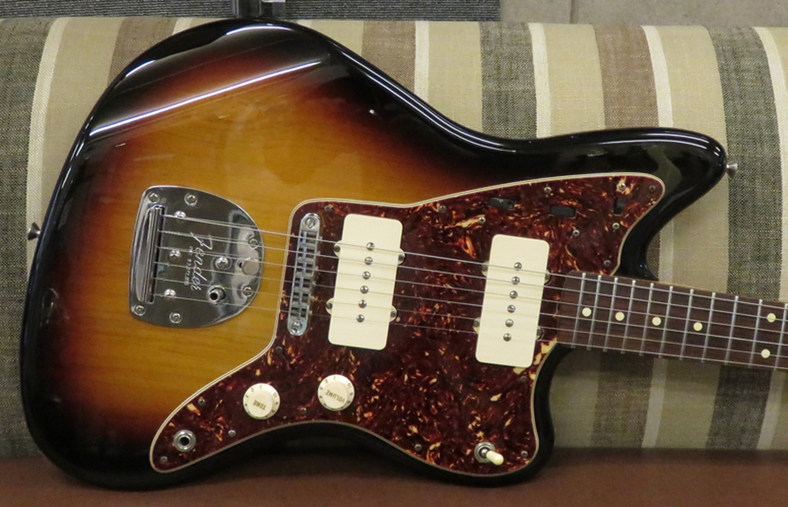 Fender Mexico Classic Player Jazzmaster Special 3CS Used 2010 Alder w/Soft Case