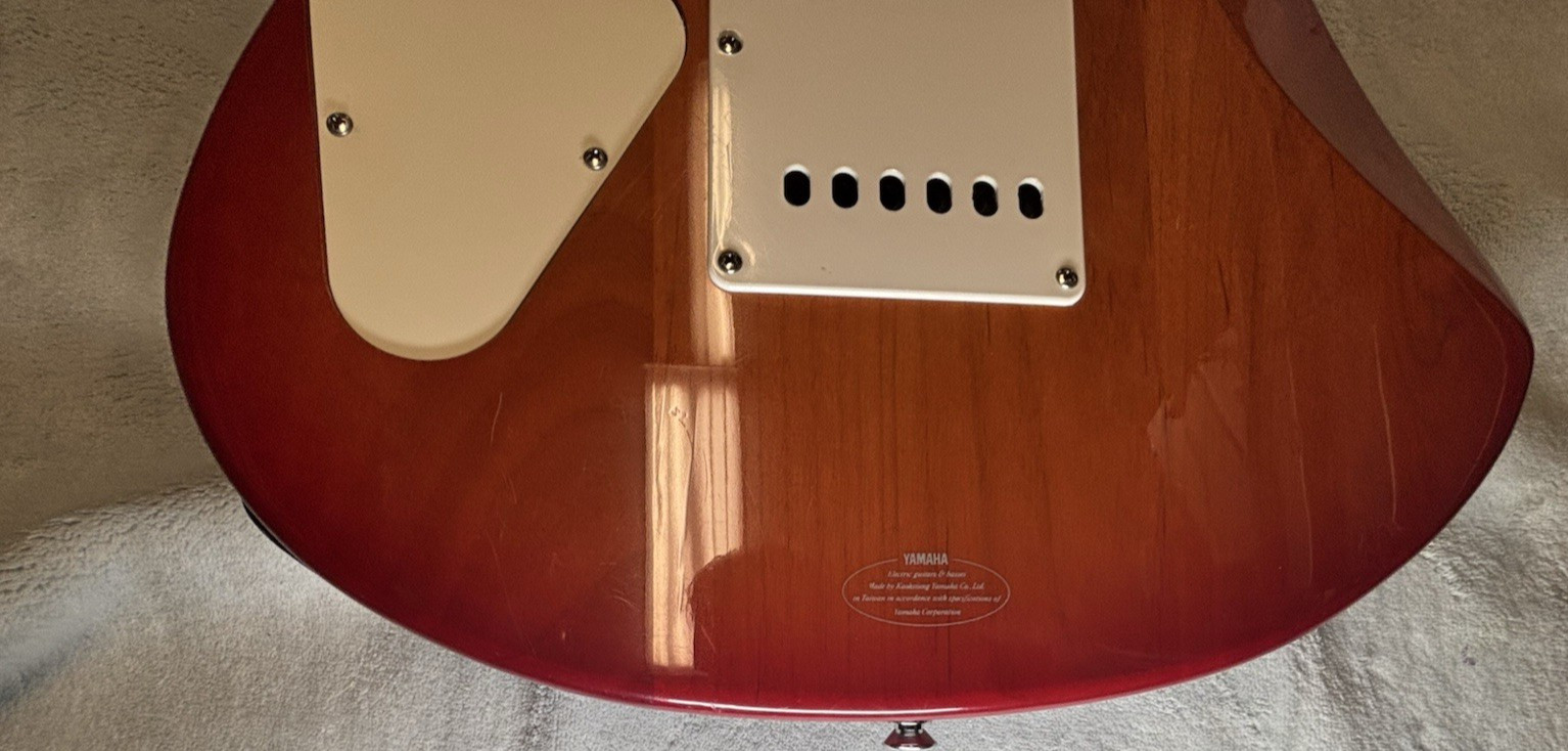 yamaha pacifica 6o4