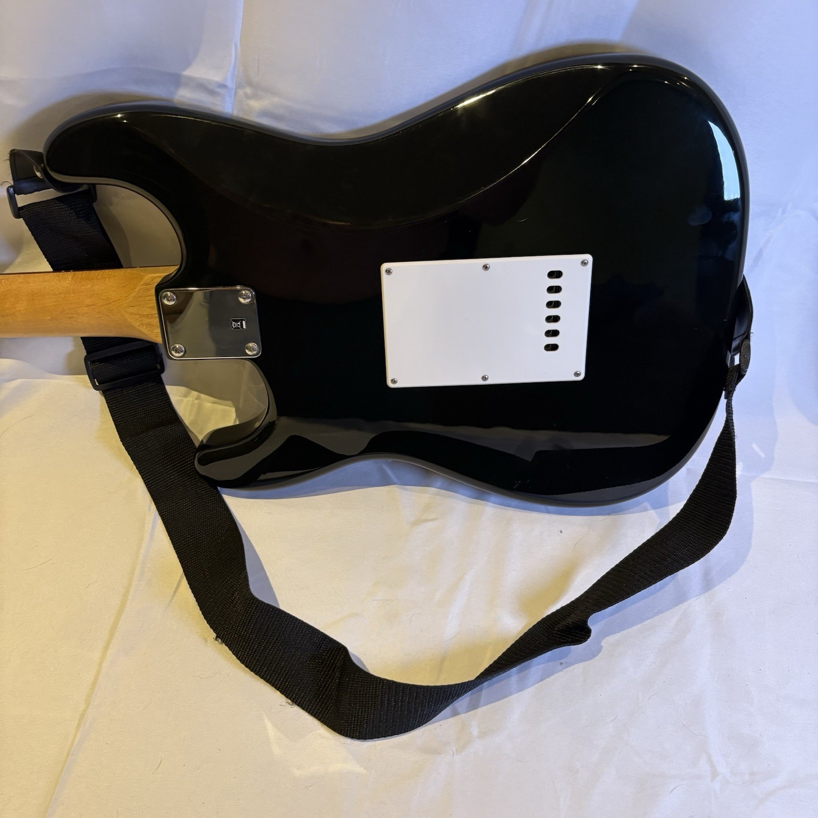 Fender Starcaster Strat Electric Guitar Black & White