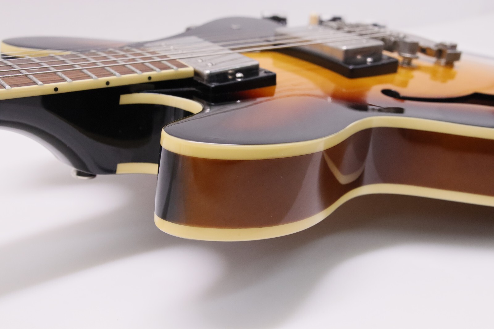Epiphone ES-339 Semi-hollowbody Vintage Sunburst